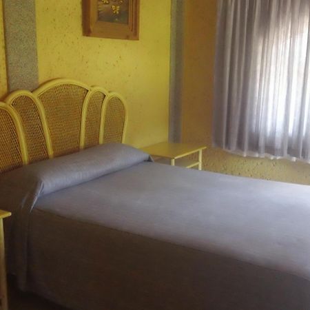 Hotel Villa Monarca Inn Zitacuaro Екстер'єр фото