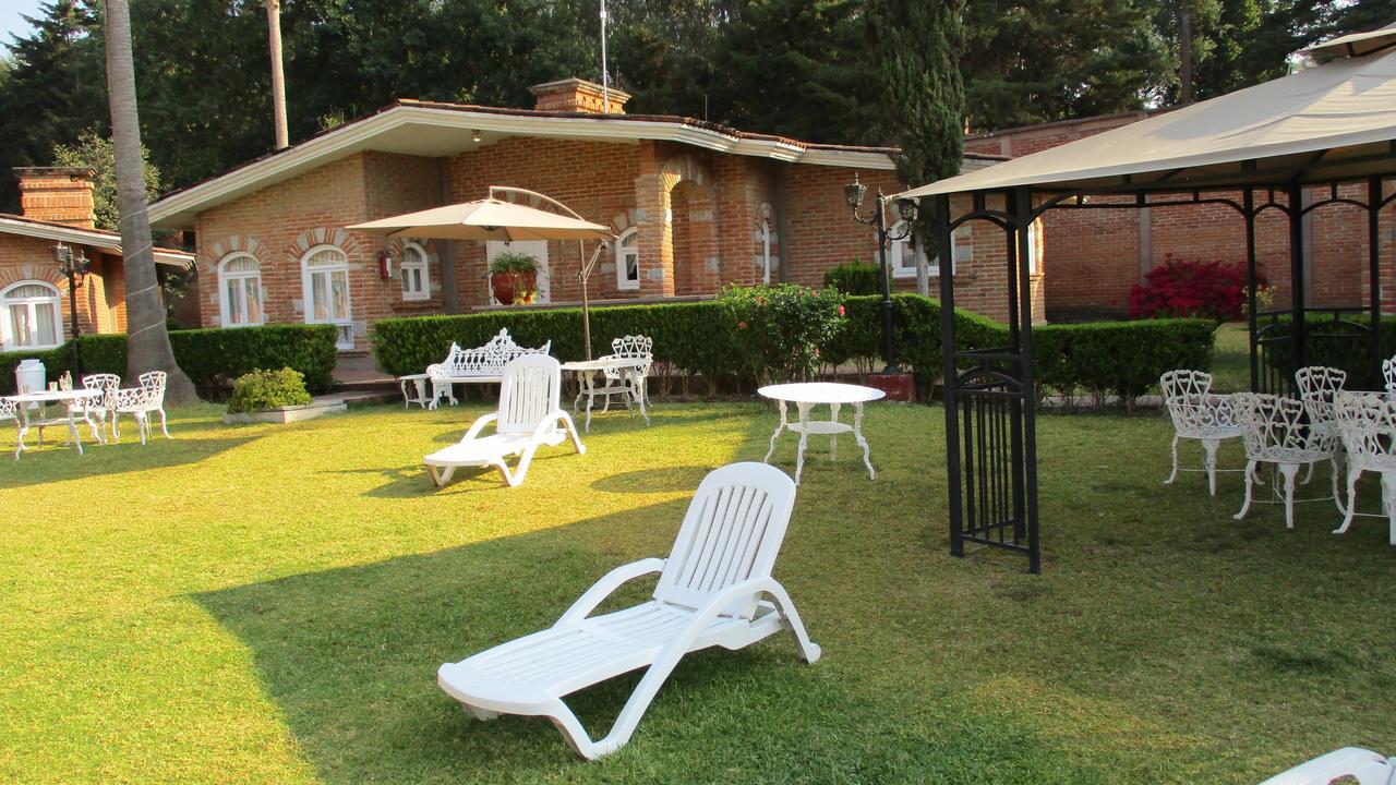 Hotel Villa Monarca Inn Zitacuaro Екстер'єр фото