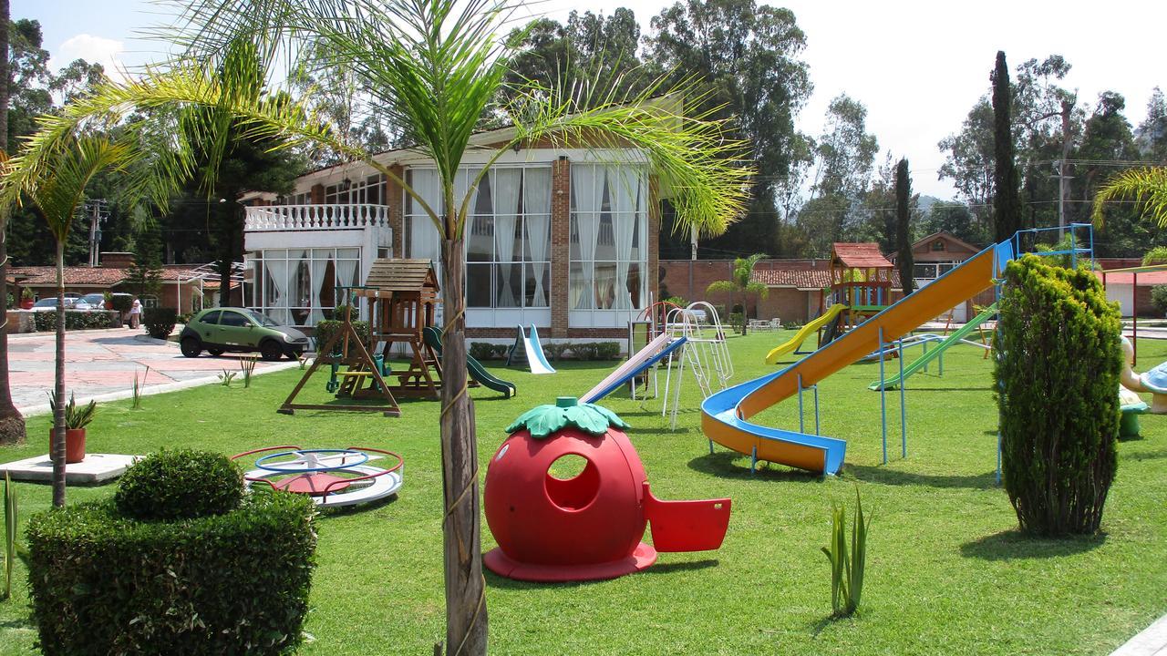 Hotel Villa Monarca Inn Zitacuaro Екстер'єр фото