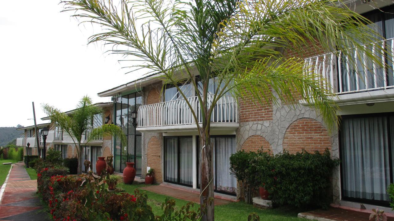 Hotel Villa Monarca Inn Zitacuaro Екстер'єр фото