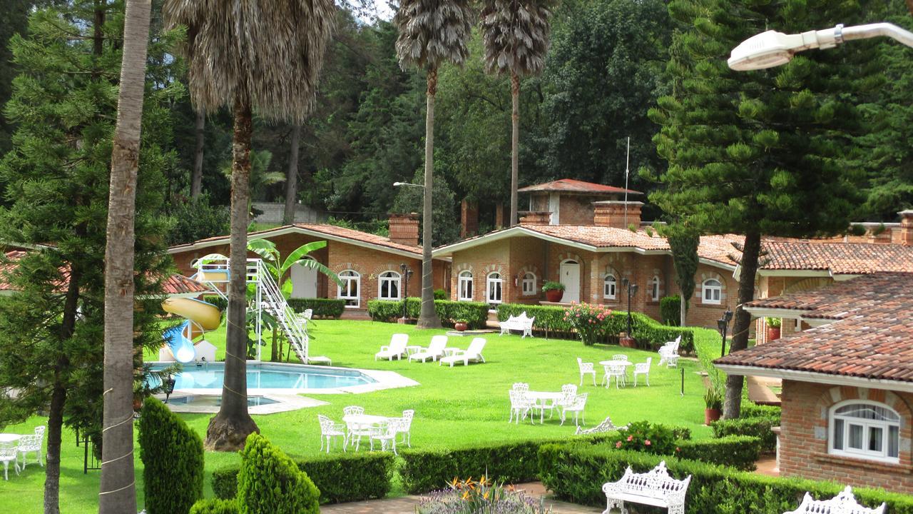 Hotel Villa Monarca Inn Zitacuaro Екстер'єр фото