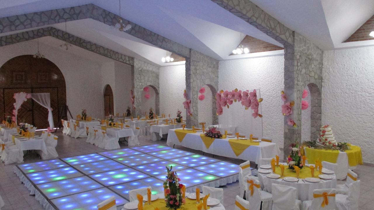 Hotel Villa Monarca Inn Zitacuaro Екстер'єр фото
