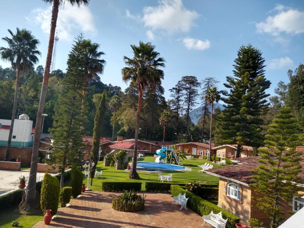 Hotel Villa Monarca Inn Zitacuaro Екстер'єр фото